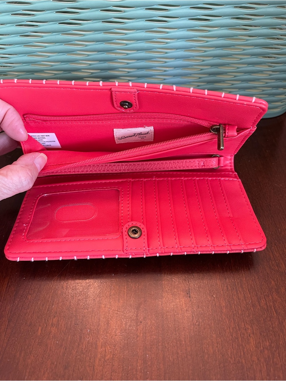 NWOT Universal Thread Wristlet Wallet Coral - Picture 4 of 7